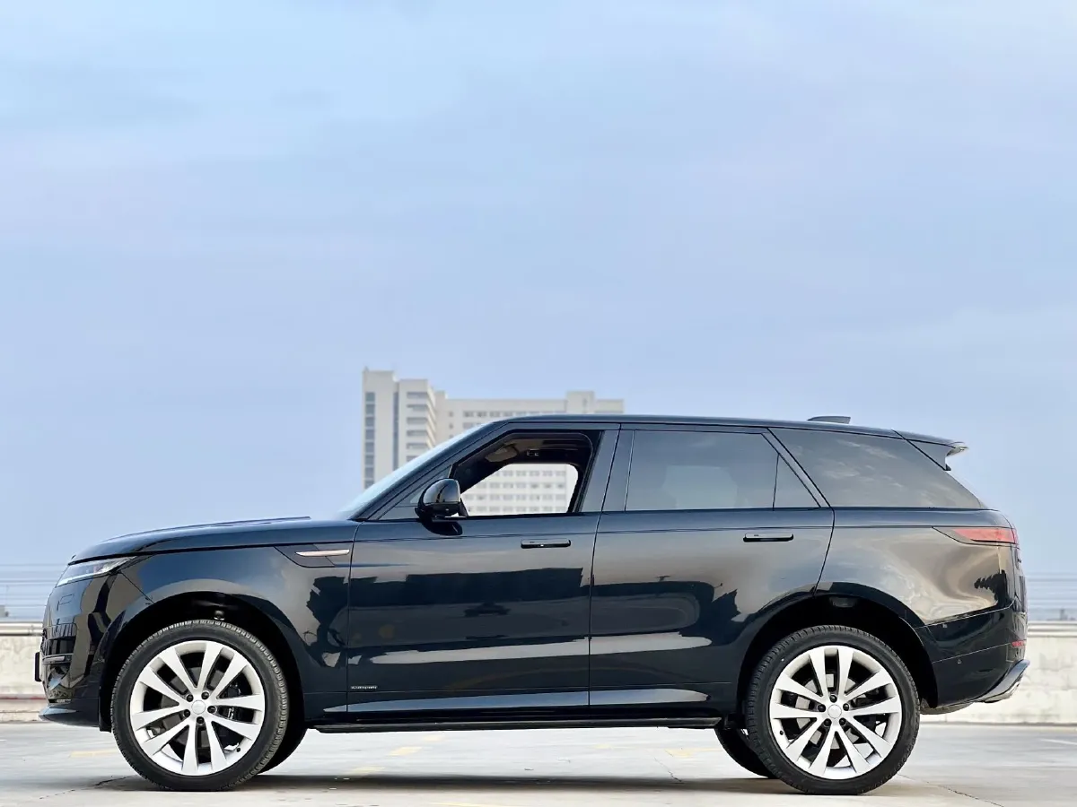 2024 Land Rover Range Rover Sport 3.0T 400HP L6 8AT,autocango,china used car exporter,china ev exporter,chinese used car exporter,chinese used ev exporter