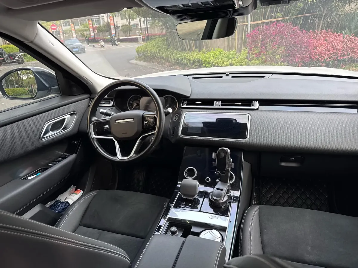 2022 Land Rover Range Rover Velar 2.0T 250HP L4 8AT,autocango,china used car exporter,china ev exporter,chinese used car exporter,chinese used ev exporter