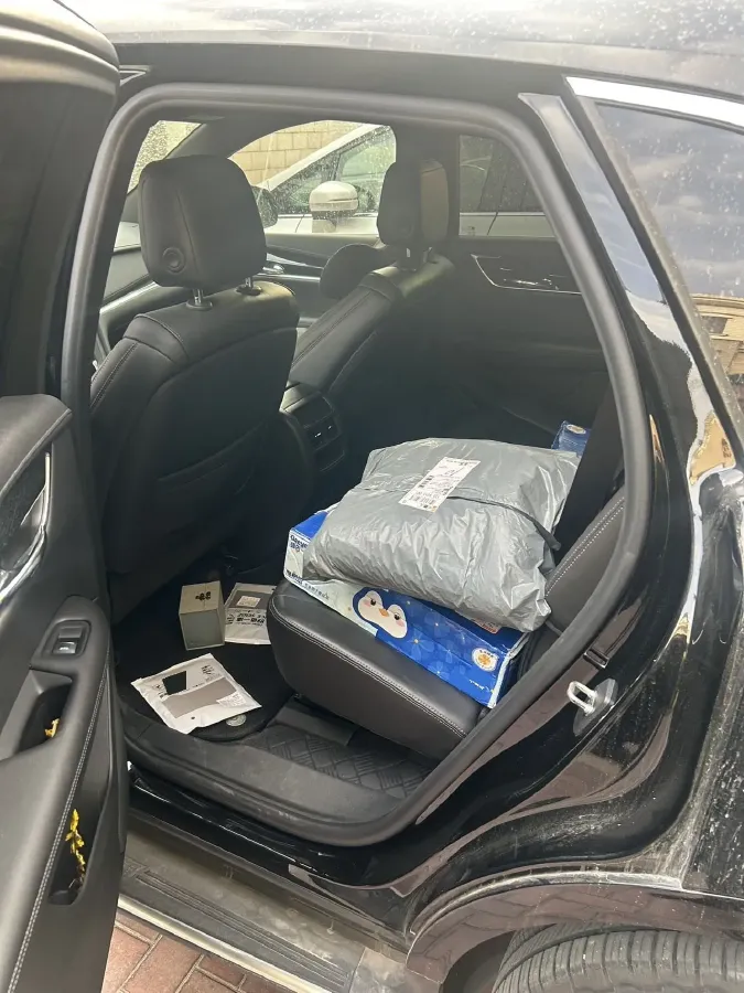 2020 Cadillac XT5 2.0T 241HP L4 9AT,autocango,china used car exporter,china ev exporter,chinese used car exporter,chinese used ev exporter