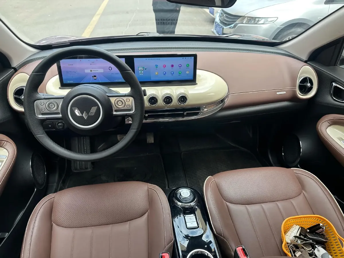 2023 WuLing BinGuo BEV 31.9KWH,autocango,china used car exporter,china ev exporter,chinese used car exporter,chinese used ev exporter