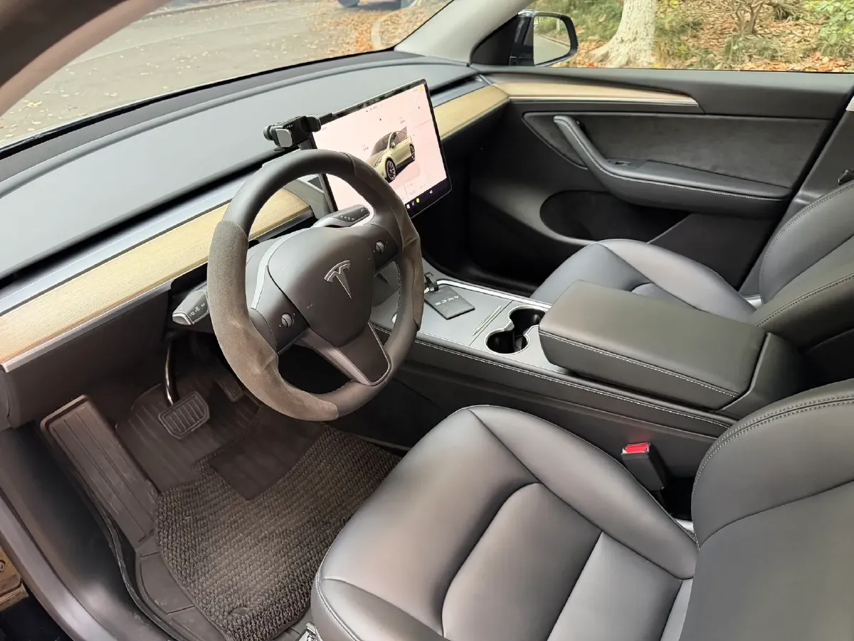 2022 Tesla Model Y BEV 60KWH,autocango,china used car exporter,china ev exporter,chinese used car exporter,chinese used ev exporter