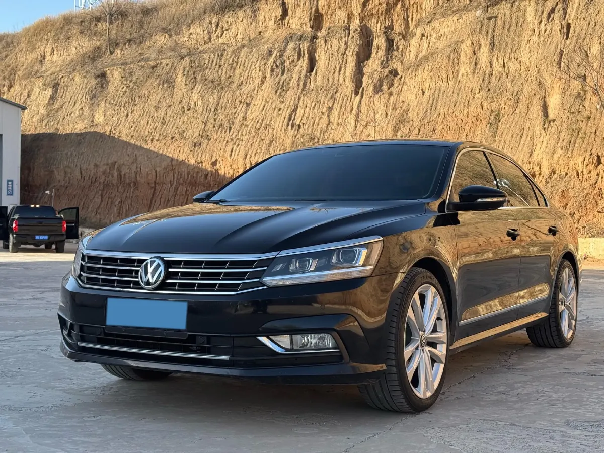 2017 Volkswagen Passat 1.8T 180HP L4 7DCT,autocango,china used car exporter,china ev exporter,chinese used car exporter,chinese used ev exporter