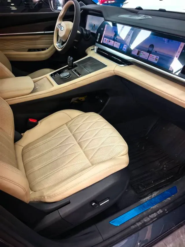 2025 Geely Monjaro 2.0T 238HP L4 8AT,autocango,china used car exporter,china ev exporter,chinese used car exporter,chinese used ev exporter