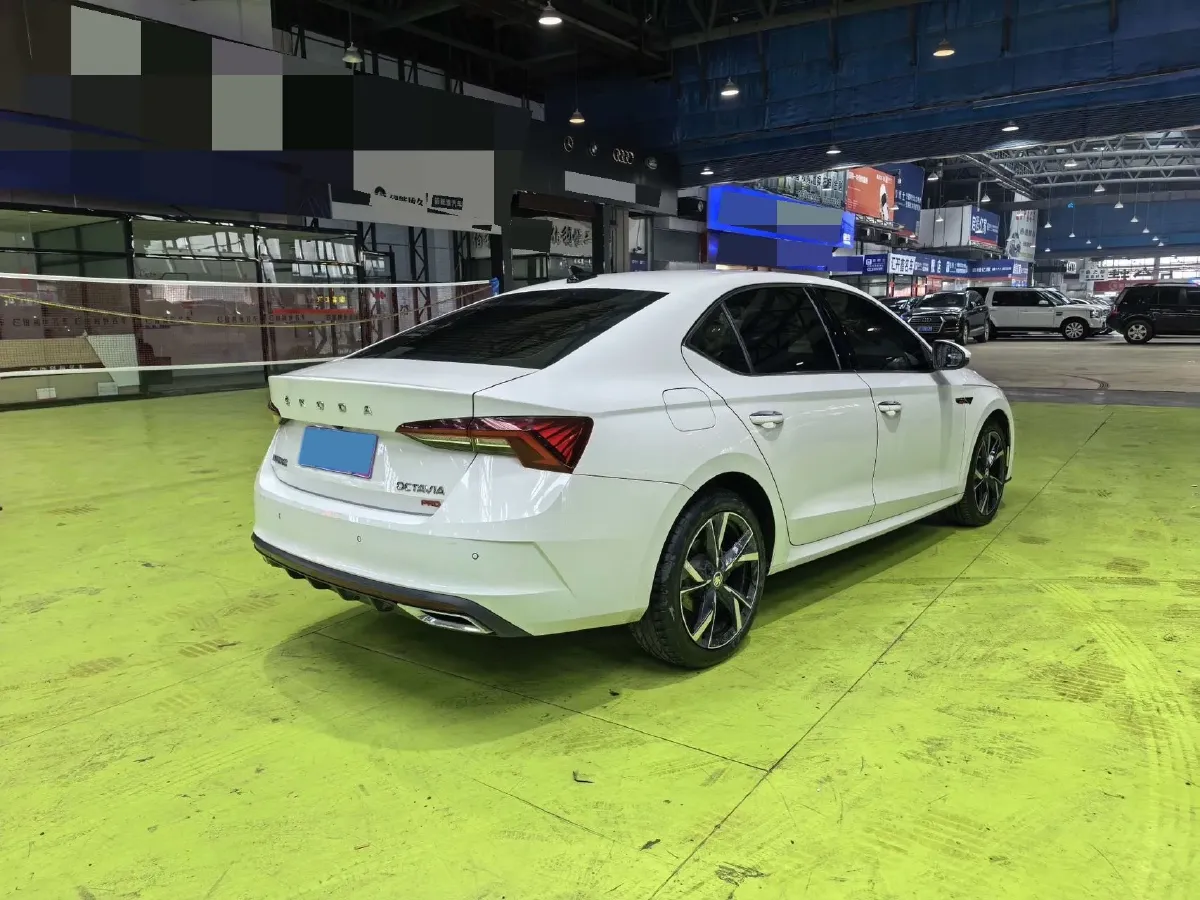2021 Skoda Octavia 1.4T 150HP L4 7DCT,autocango,china used car exporter,china ev exporter,chinese used car exporter,chinese used ev exporter