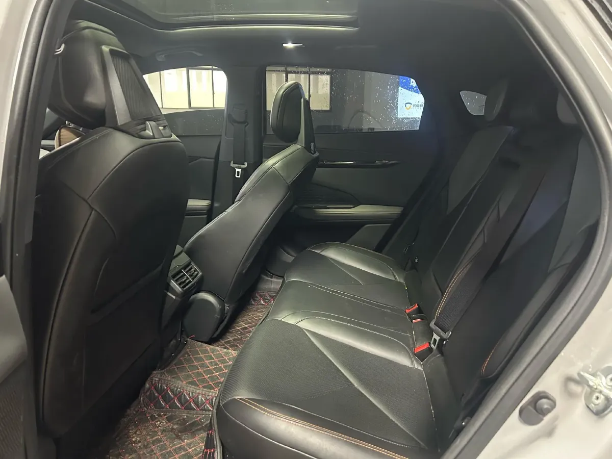 2022 ChangAn UNI-V 1.5T 188HP L4 7DCT,autocango,china used car exporter,china ev exporter,chinese used car exporter,chinese used ev exporter