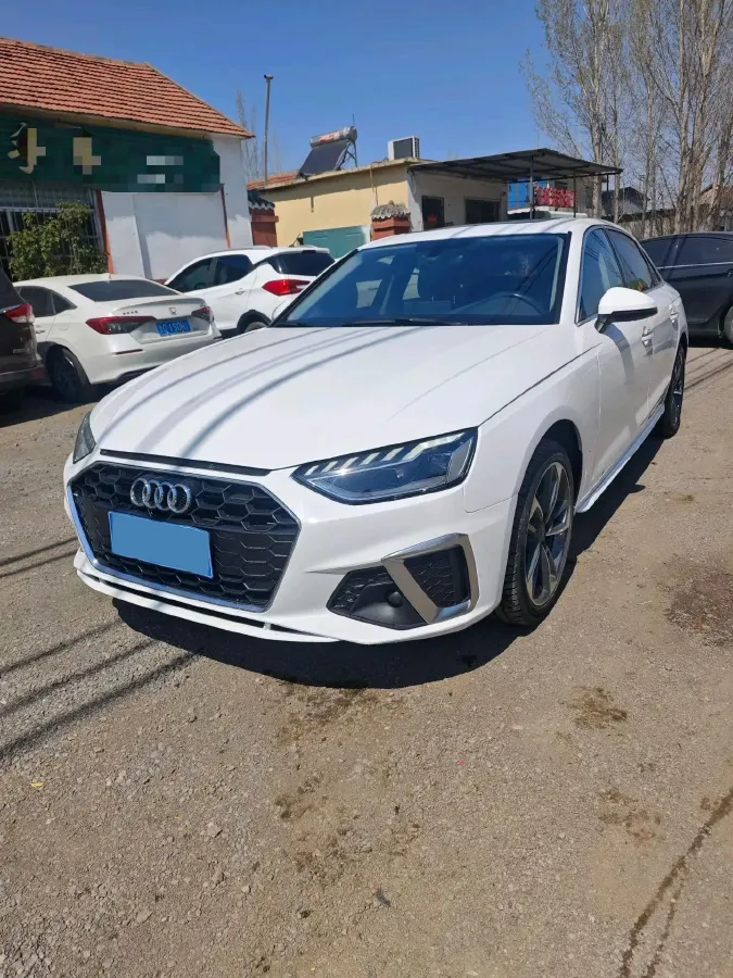 2022 Audi A4L 2.0T 150HP L4 7DCT,autocango,china used car exporter,china ev exporter,chinese used car exporter,chinese used ev exporter