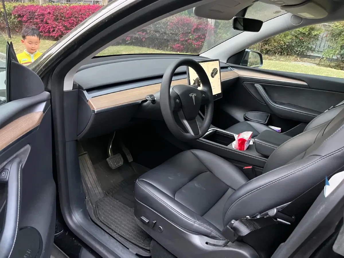 2022 Tesla Model Y BEV 60KWH,autocango,china used car exporter,china ev exporter,chinese used car exporter,chinese used ev exporter