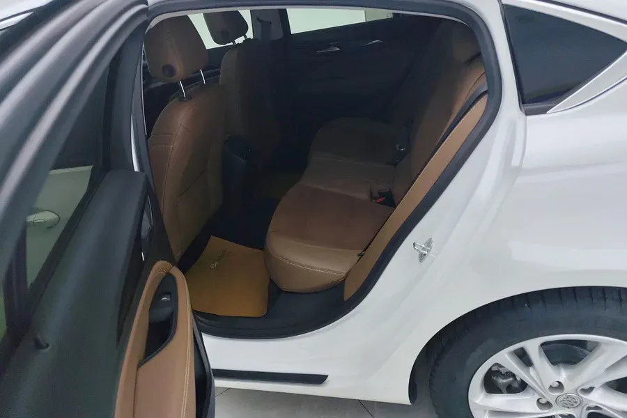 2022 Buick Regal 1.5T 169HP L4 9AT,autocango,china used car exporter,china ev exporter,chinese used car exporter,chinese used ev exporter