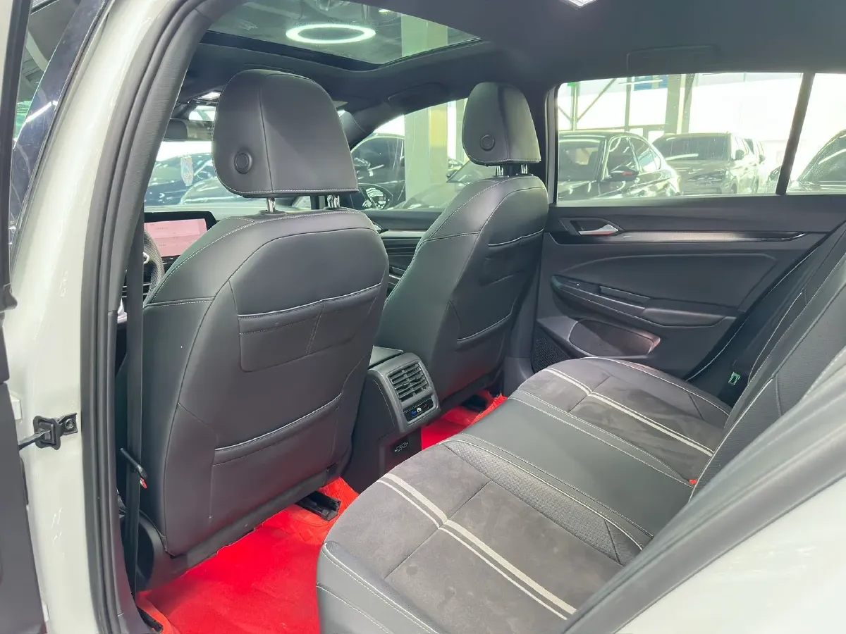 2023 Volkswagen Golf 1.4T 150HP L4 7DCT,autocango,china used car exporter,china ev exporter,chinese used car exporter,chinese used ev exporter