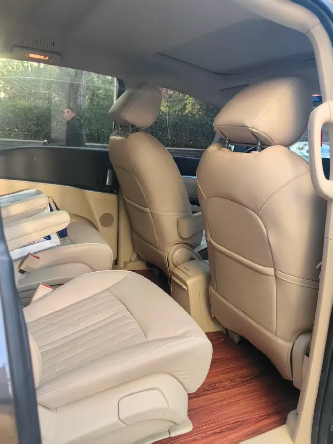 2022 Buick GL8 2.0T 237HP L4 9AT,autocango,china used car exporter,china ev exporter,chinese used car exporter,chinese used ev exporter