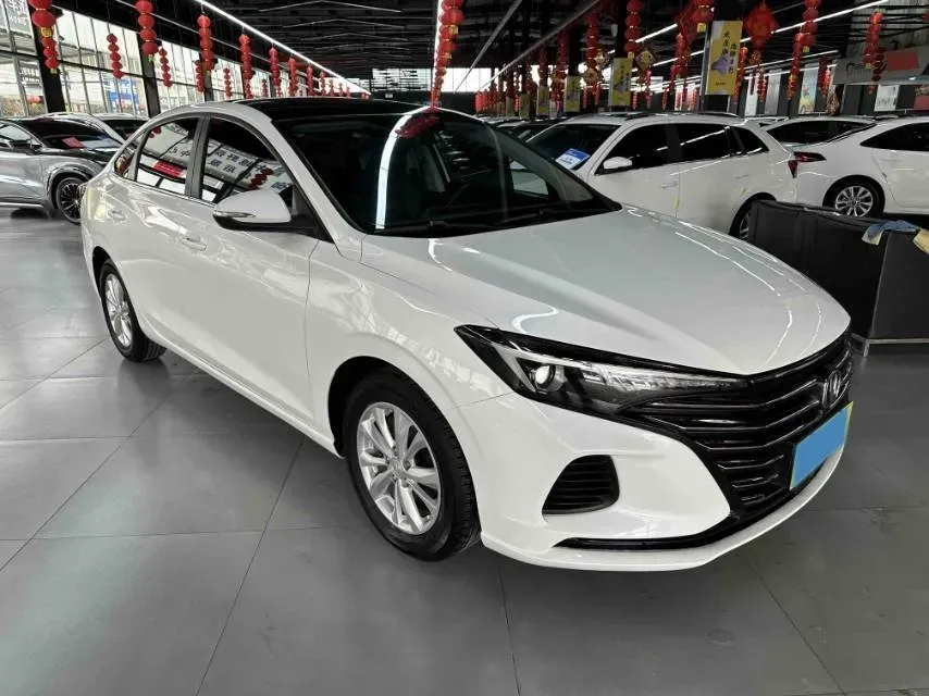 2021 ChangAn Eado 1.6L 128HP L4 5MT,autocango,china used car exporter,china ev exporter,chinese used car exporter,chinese used ev exporter