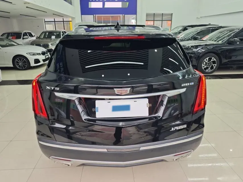 2022 Cadillac XT5 2.0T 237HP L4 9AT,autocango,china used car exporter,china ev exporter,chinese used car exporter,chinese used ev exporter