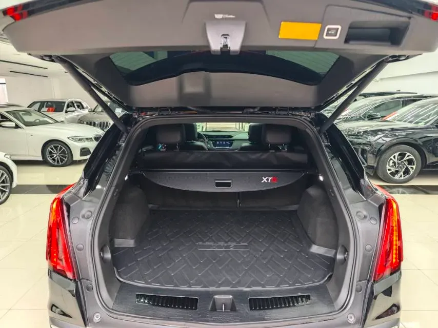 2022 Cadillac XT5 2.0T 237HP L4 9AT,autocango,china used car exporter,china ev exporter,chinese used car exporter,chinese used ev exporter