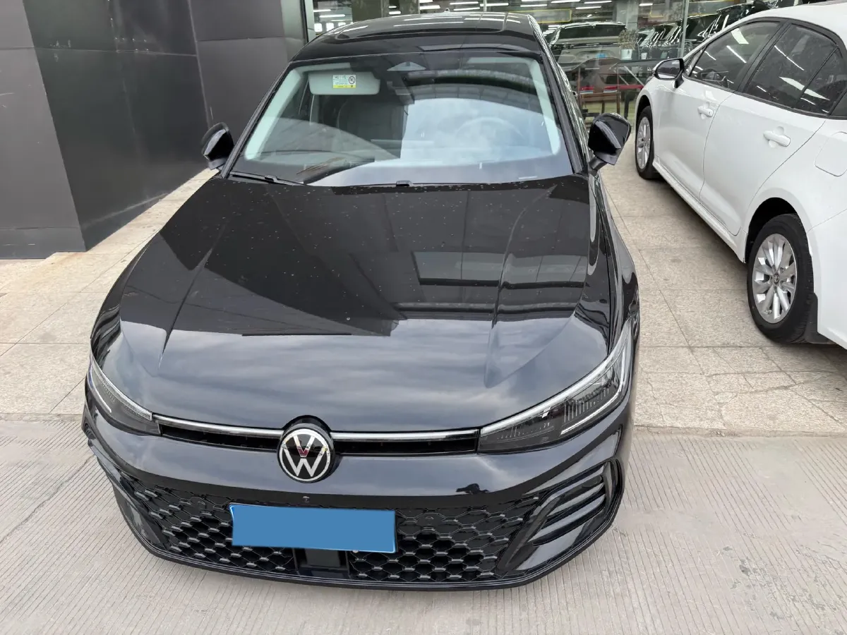 2026 Volkswagen Passat 1.5T 160HP L4 7DCT,autocango,china used car exporter,china ev exporter,chinese used car exporter,chinese used ev exporter