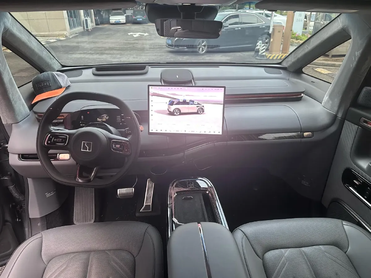 2025 Zeekr MIX BEV 102KWH,autocango,china used car exporter,china ev exporter,chinese used car exporter,chinese used ev exporter