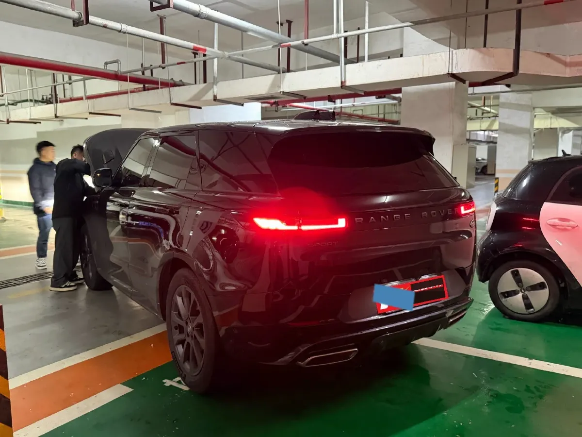 2024 Land Rover Range Rover Sport 3.0T 400HP L6 8AT,autocango,china used car exporter,china ev exporter,chinese used car exporter,chinese used ev exporter