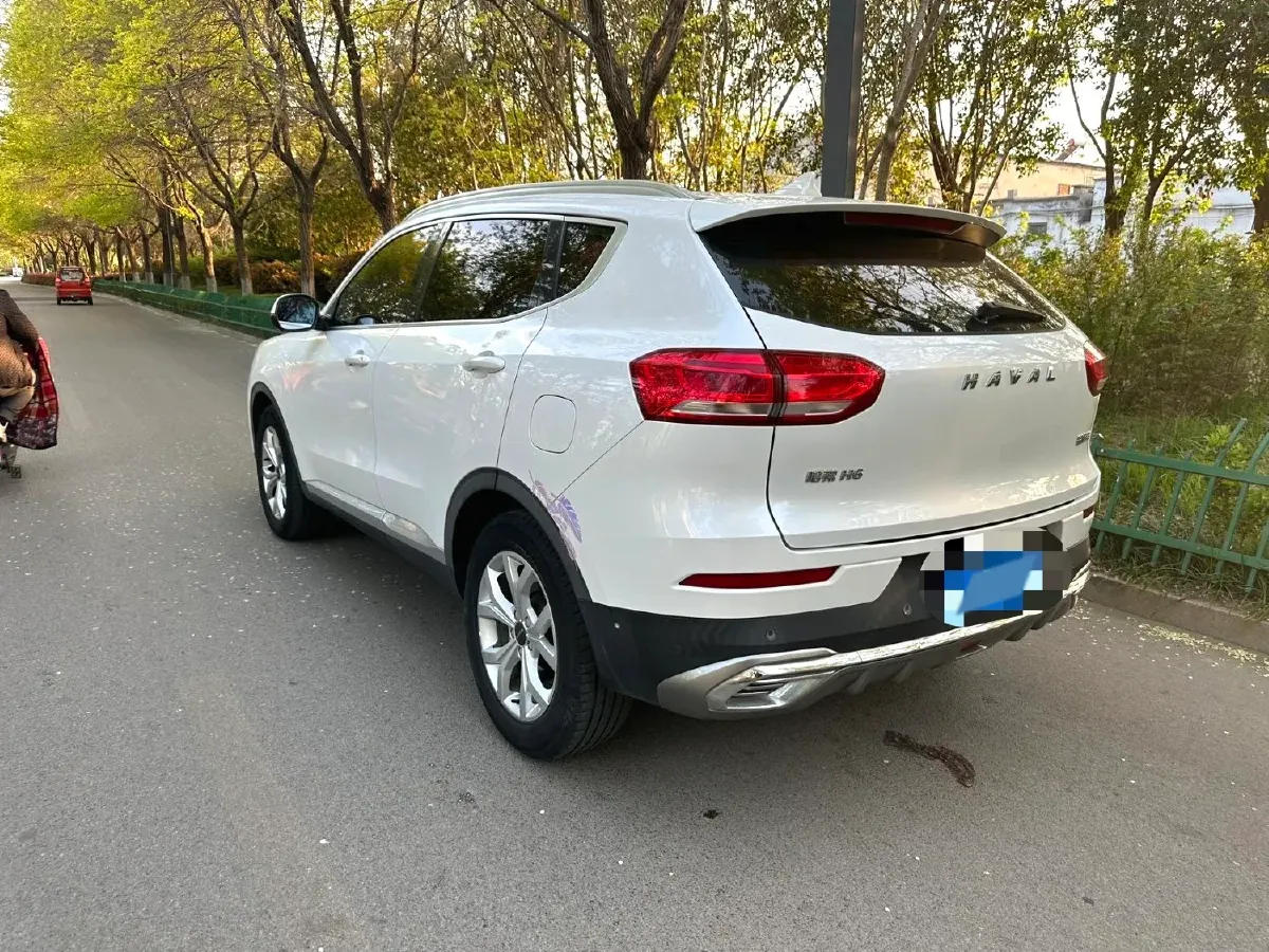 2021 Haval H6 1.5T 169HP L4 7DCT,autocango,china used car exporter,china ev exporter,chinese used car exporter,chinese used ev exporter