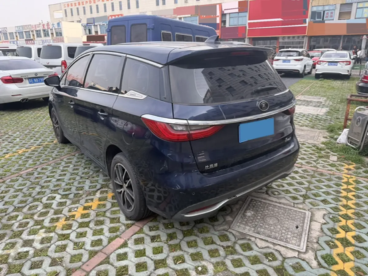 2017 BYD Song MAX 1.5T 154HP L4 6MT,autocango,china used car exporter,china ev exporter,chinese used car exporter,chinese used ev exporter