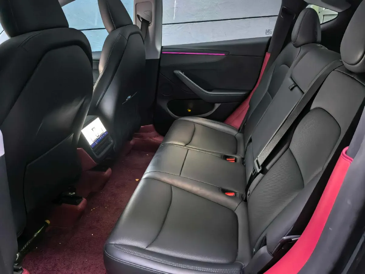 2025 Tesla Model Y BEV 78.4KWH,autocango,china used car exporter,china ev exporter,chinese used car exporter,chinese used ev exporter