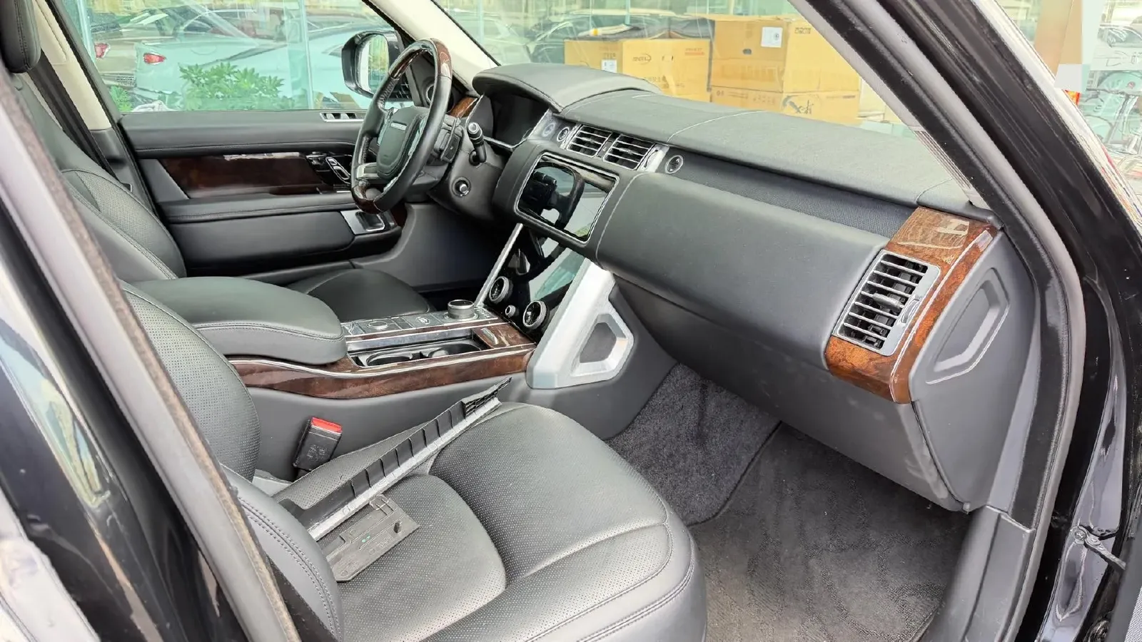 2020 Land Rover Range Rover 3.0T 400HP L6 8AT,autocango,china used car exporter,china ev exporter,chinese used car exporter,chinese used ev exporter