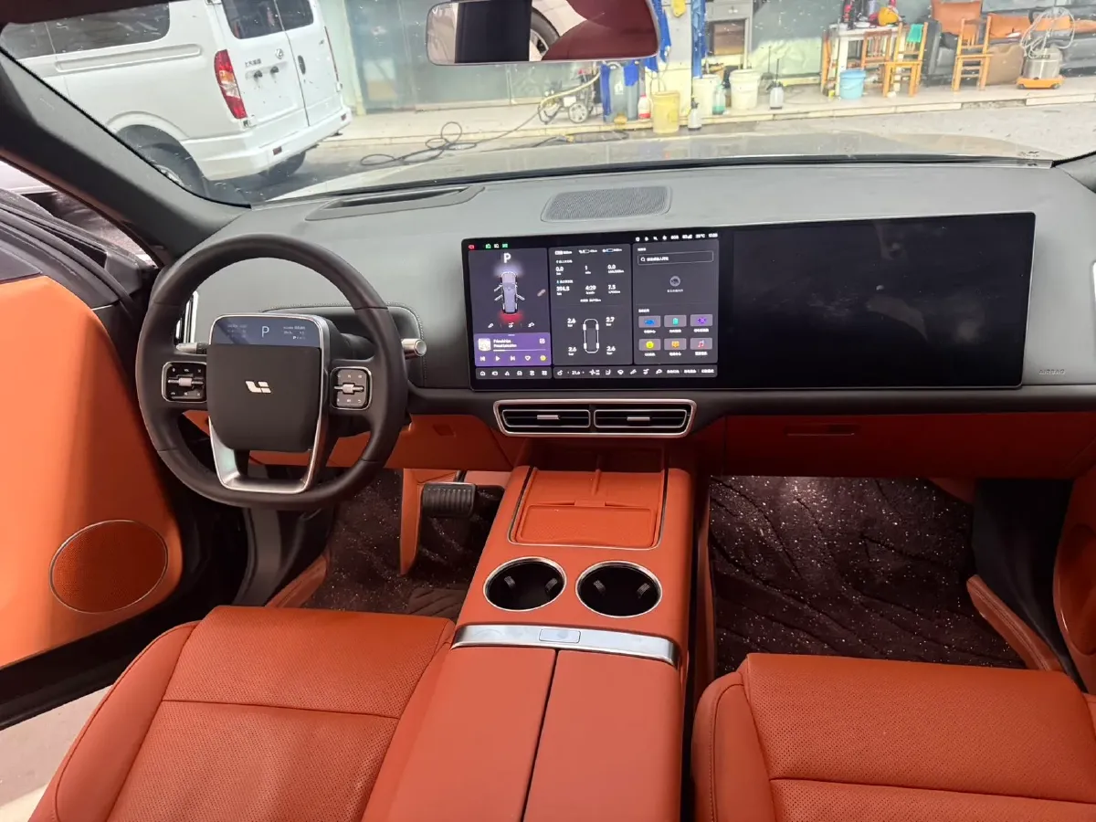 2024 Li L9 Range Extended 154HP REEV 52.3KWH,autocango,china used car exporter,china ev exporter,chinese used car exporter,chinese used ev exporter