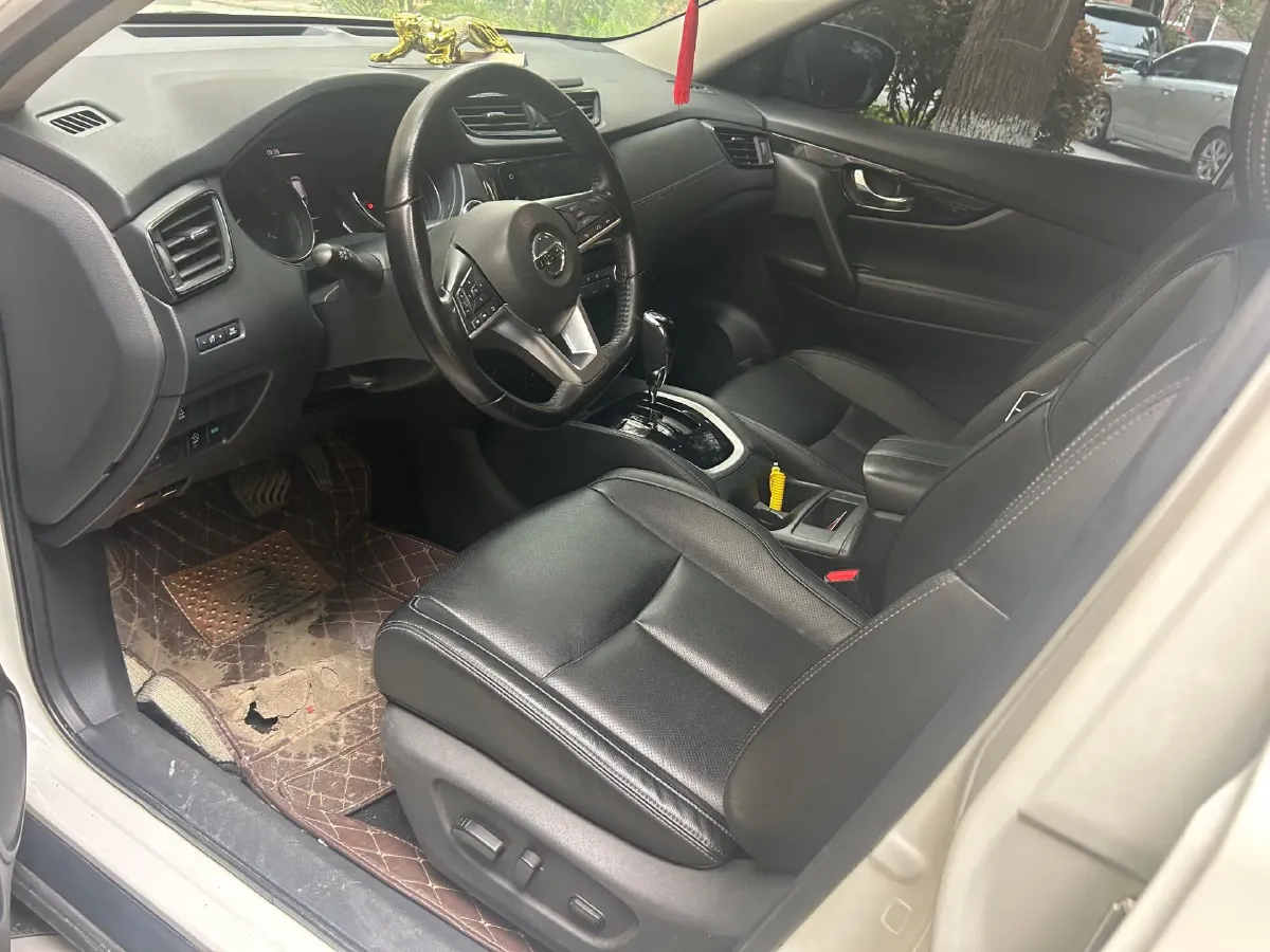 2020 Nissan X-Trail 2.0L 154HP L4 CVT,autocango,china used car exporter,china ev exporter,chinese used car exporter,chinese used ev exporter