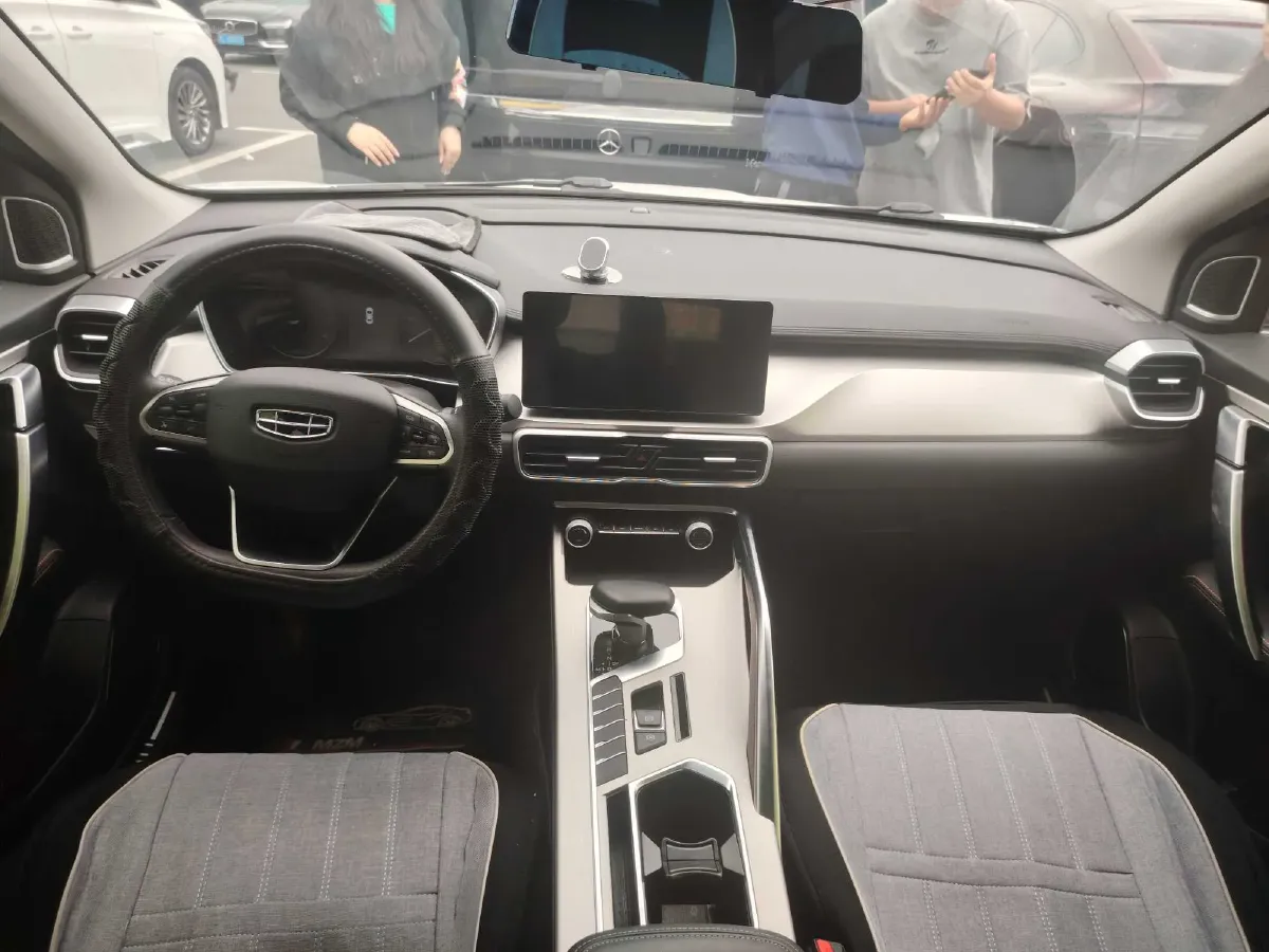 2024 Geely Coolray 1.5T 181HP L4 7DCT,autocango,china used car exporter,china ev exporter,chinese used car exporter,chinese used ev exporter