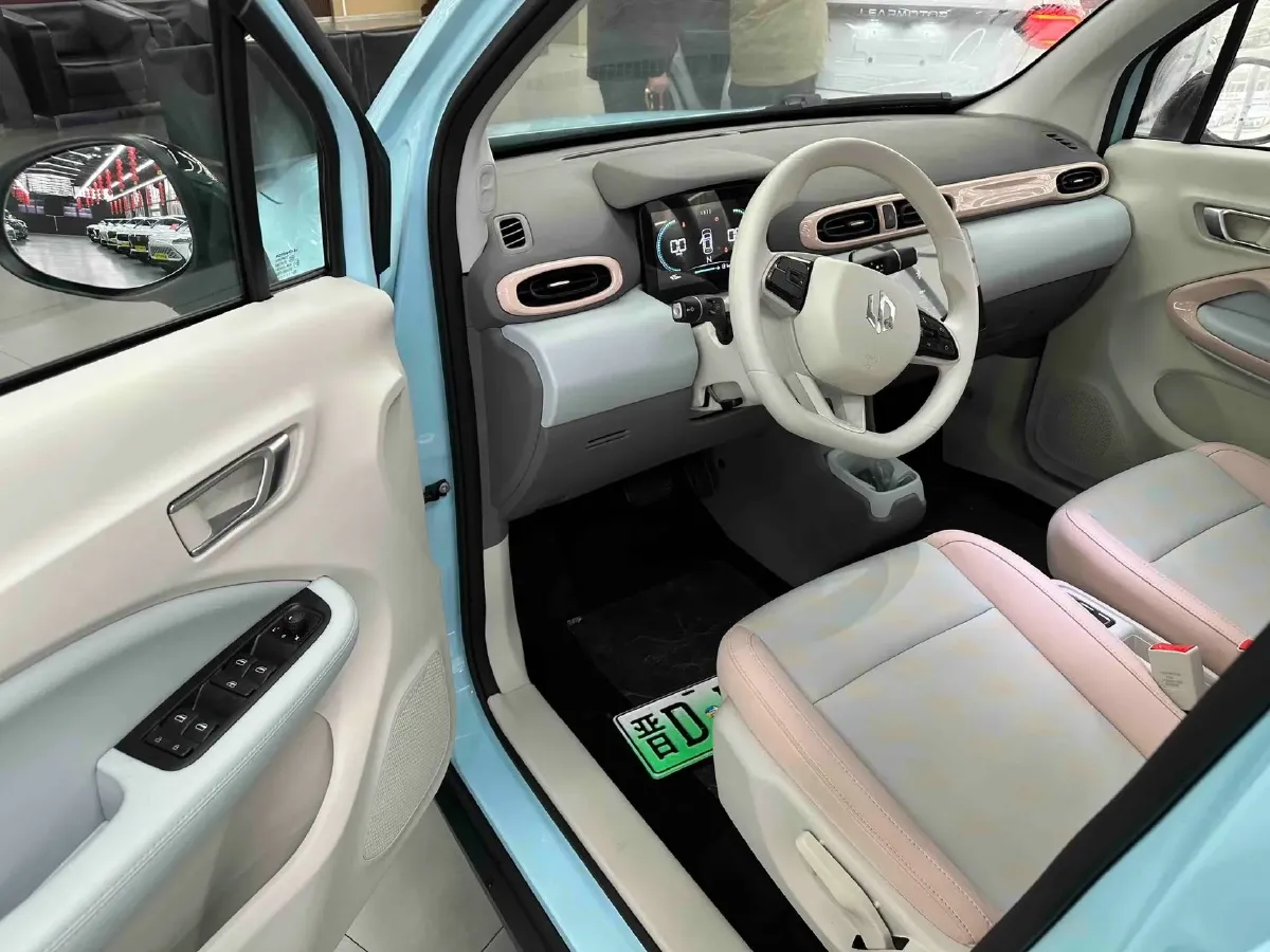 2025 Leapmotor T03 BEV 41.3KWH,autocango,china used car exporter,china ev exporter,chinese used car exporter,chinese used ev exporter