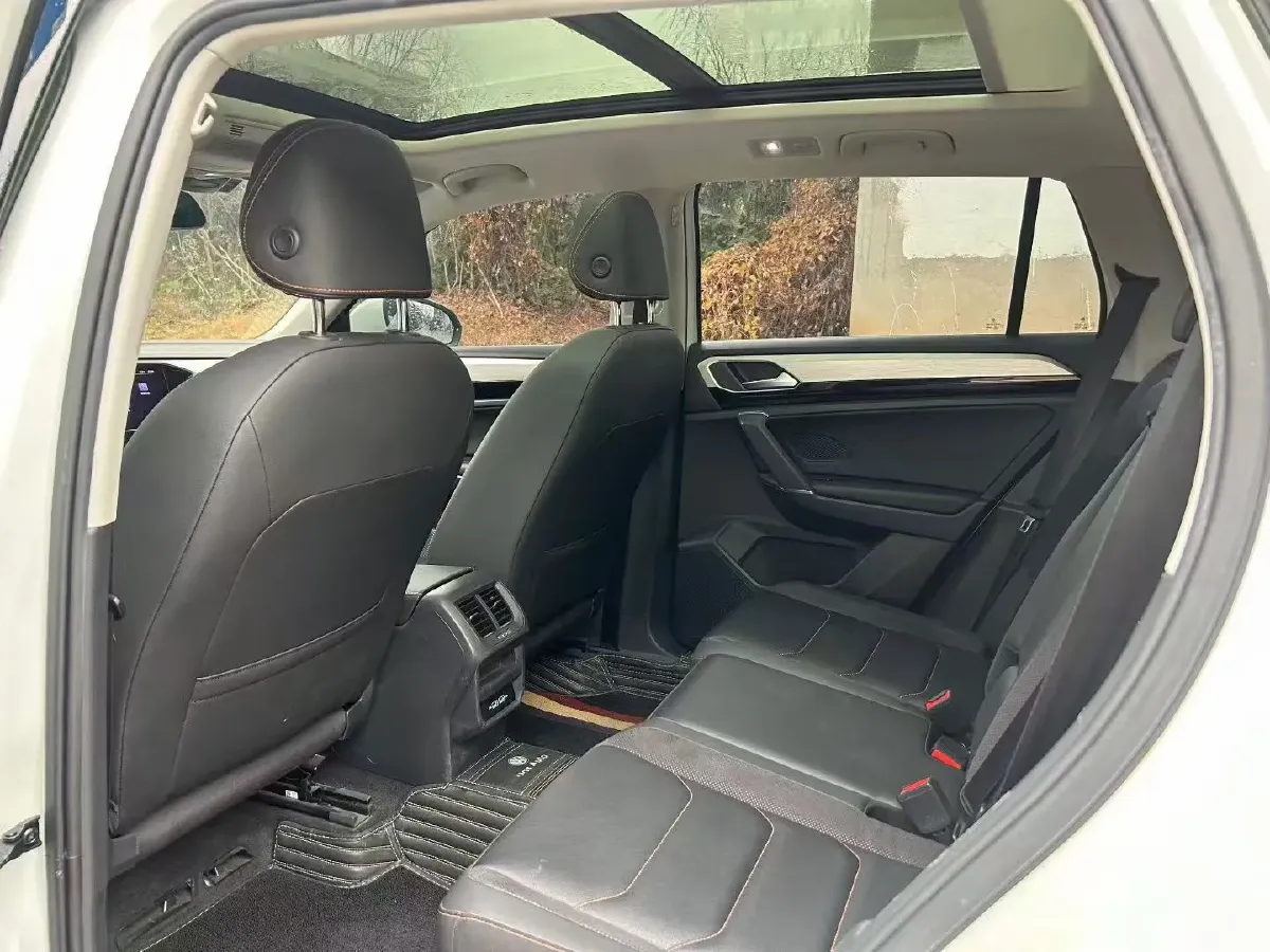 2021 Volkswagen Tayron 2.0T 186HP L4 7DCT,autocango,china used car exporter,china ev exporter,chinese used car exporter,chinese used ev exporter