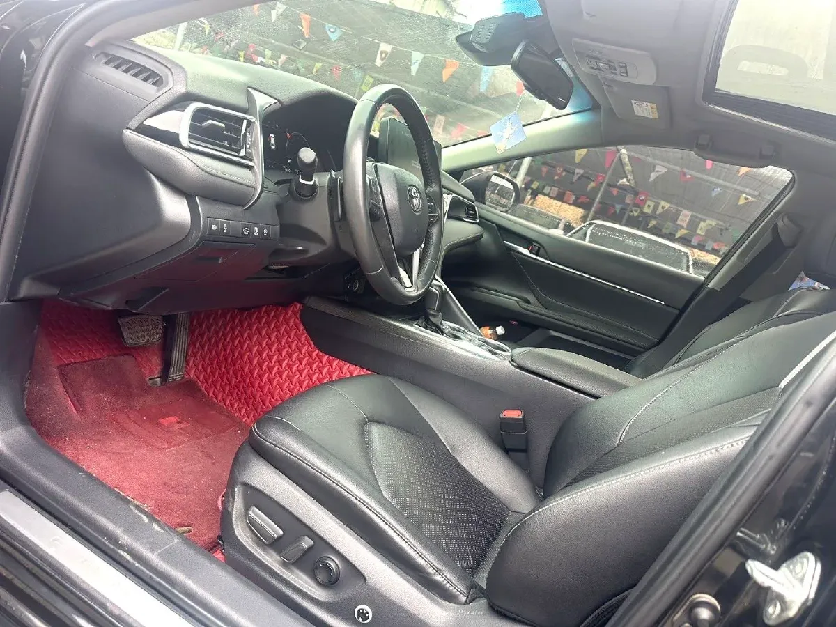 2021 Toyota Camry 2.5L 209HP L4 8AT,autocango,china used car exporter,china ev exporter,chinese used car exporter,chinese used ev exporter