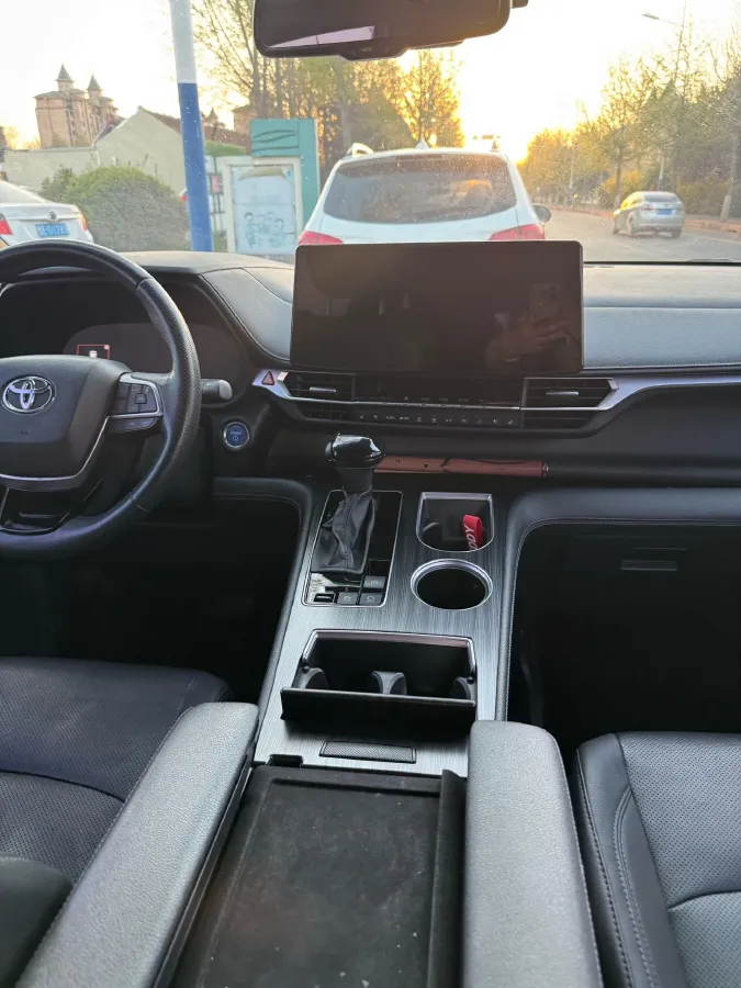 2021 Toyota Sienna 2.5L 192HP L4 E-CVT Hybrid,autocango,china used car exporter,china ev exporter,chinese used car exporter,chinese used ev exporter