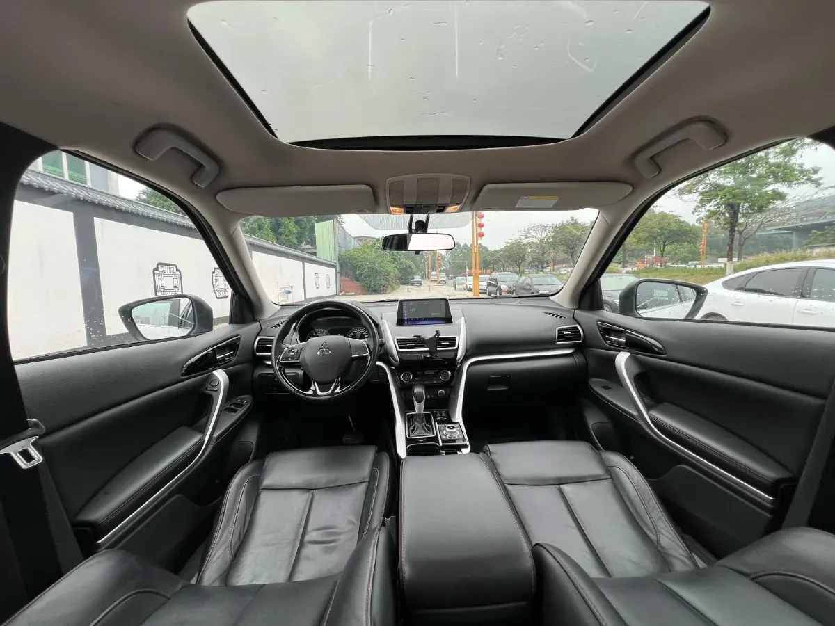 2018 Mitsubishi Eclipse Cross 1.5T 170HP L4 CVT,autocango,china used car exporter,china ev exporter,chinese used car exporter,chinese used ev exporter