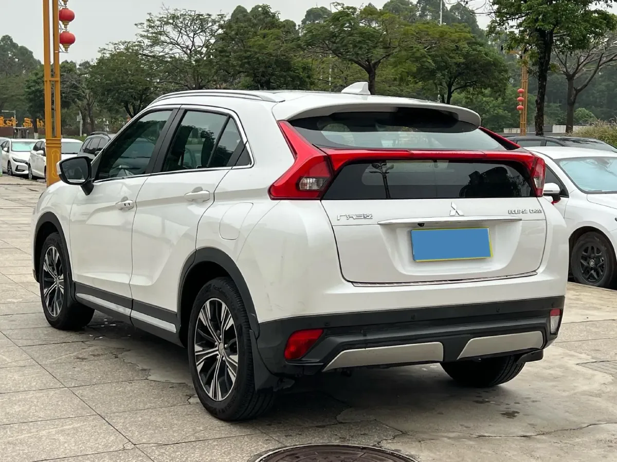 2018 Mitsubishi Eclipse Cross 1.5T 170HP L4 CVT,autocango,china used car exporter,china ev exporter,chinese used car exporter,chinese used ev exporter