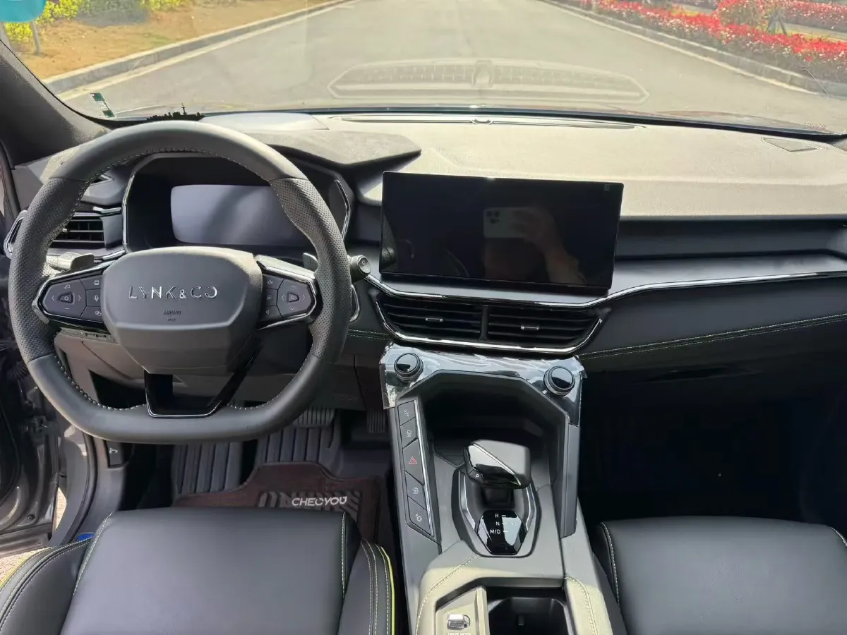 2023 LYNK&CO 03 1.5T 181HP L4 7DCT,autocango,china used car exporter,china ev exporter,chinese used car exporter,chinese used ev exporter