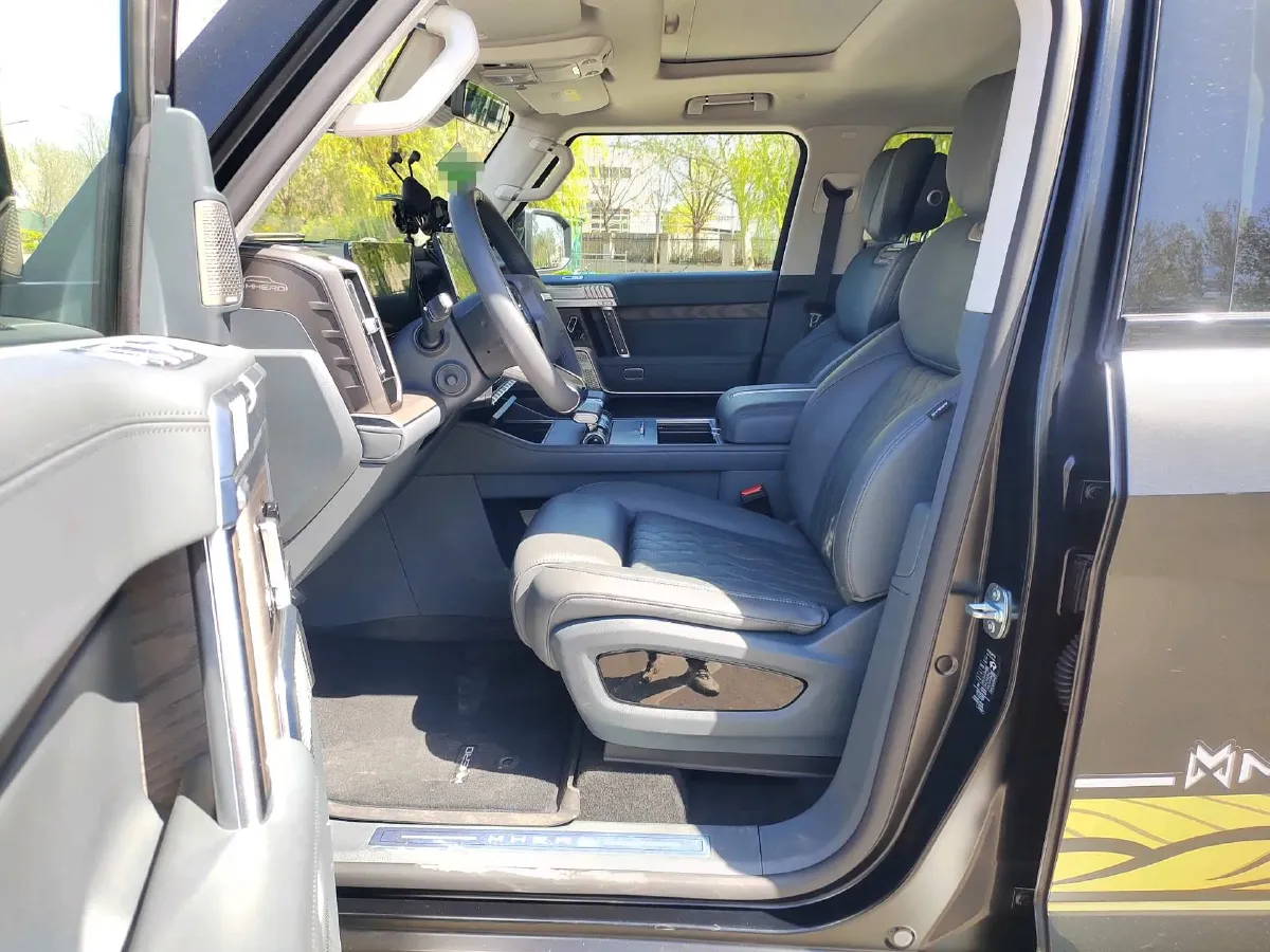 2023 M Hero 917 REEV 197HP 2AT REEV 65.8KWH,autocango,china used car exporter,china ev exporter,chinese used car exporter,chinese used ev exporter