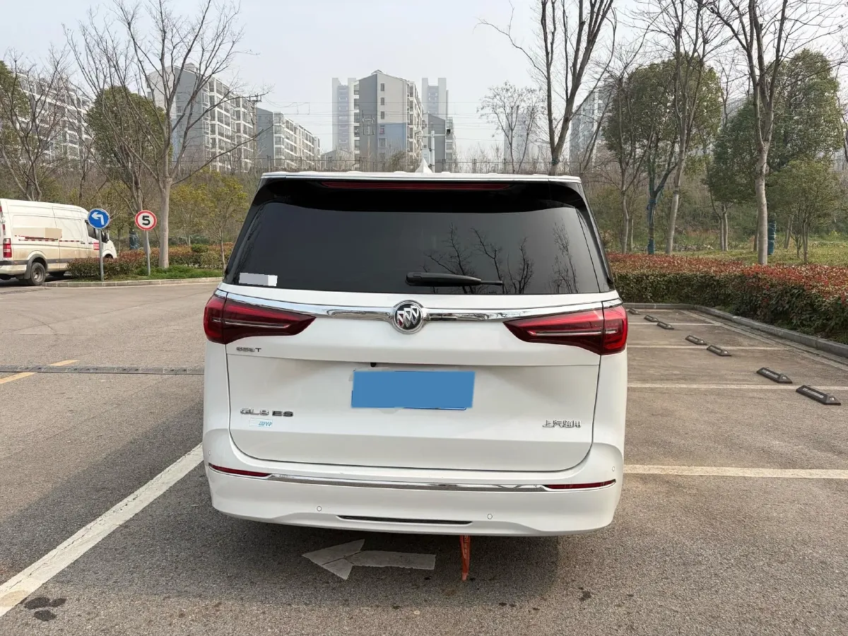 2021 Buick GL8 2.0T 237HP L4 9AT,autocango,china used car exporter,china ev exporter,chinese used car exporter,chinese used ev exporter