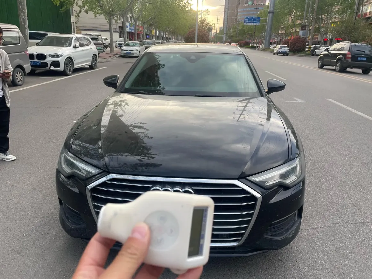 2020 Audi A6L 2.0T 190HP L4 7DCT,autocango,china used car exporter,china ev exporter,chinese used car exporter,chinese used ev exporter
