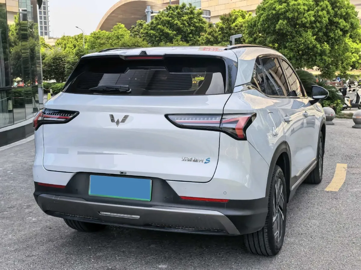 2024 WuLing XingGuangS 1.5L 106HP L4 E-CVT PHEV 20.5KWH,autocango,china used car exporter,china ev exporter,chinese used car exporter,chinese used ev exporter