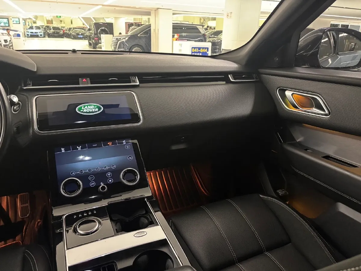 2019 Land Rover Range Rover Velar 2.0T 250HP L4 8AT,autocango,china used car exporter,china ev exporter,chinese used car exporter,chinese used ev exporter