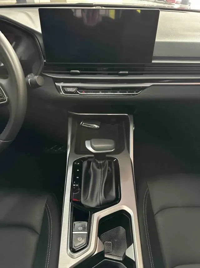 2023 Geely Emgrand 1.5L 127HP L4 CVT,autocango,china used car exporter,china ev exporter,chinese used car exporter,chinese used ev exporter