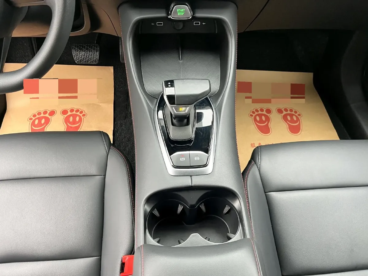 2025 MG 5 1.5T 181HP L4 7DCT,autocango,china used car exporter,china ev exporter,chinese used car exporter,chinese used ev exporter