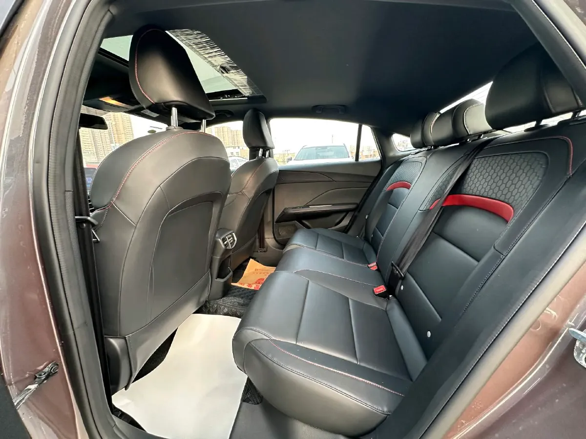 2025 MG 5 1.5T 181HP L4 7DCT,autocango,china used car exporter,china ev exporter,chinese used car exporter,chinese used ev exporter