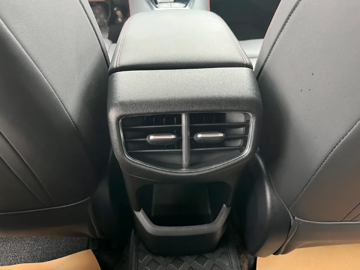 2025 MG 5 1.5T 181HP L4 7DCT,autocango,china used car exporter,china ev exporter,chinese used car exporter,chinese used ev exporter