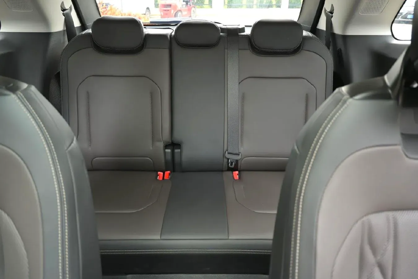 2025 Ford Edge 2.0T 252HP L4 8AT,autocango,china used car exporter,china ev exporter,chinese used car exporter,chinese used ev exporter