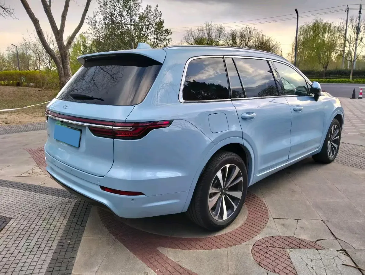 2020 Li ONE Range Extended 131HP REEV 40.5KWH,autocango,china used car exporter,china ev exporter,chinese used car exporter,chinese used ev exporter