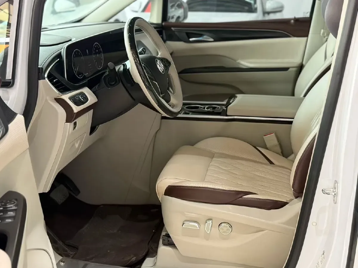 2021 Buick GL8 2.0T 237HP L4 9AT,autocango,china used car exporter,china ev exporter,chinese used car exporter,chinese used ev exporter