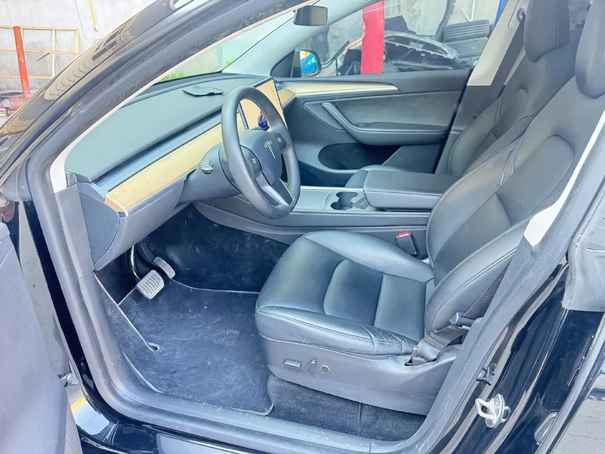 2022 Tesla Model Y BEV 60KWH,autocango,china used car exporter,china ev exporter,chinese used car exporter,chinese used ev exporter