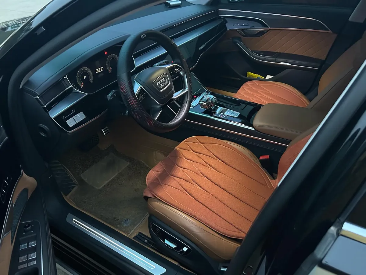 2022 Audi A8 3.0T 340HP V6 8AT,autocango,china used car exporter,china ev exporter,chinese used car exporter,chinese used ev exporter