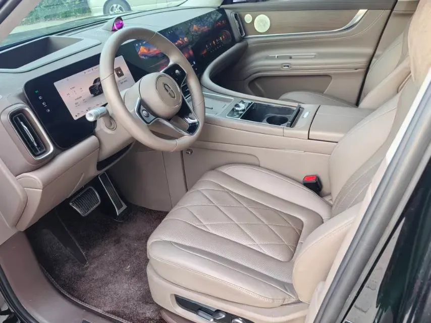 2024 AITO AITO M9 1.5T 152HP L4 REEV 42KWH,autocango,china used car exporter,china ev exporter,chinese used car exporter,chinese used ev exporter