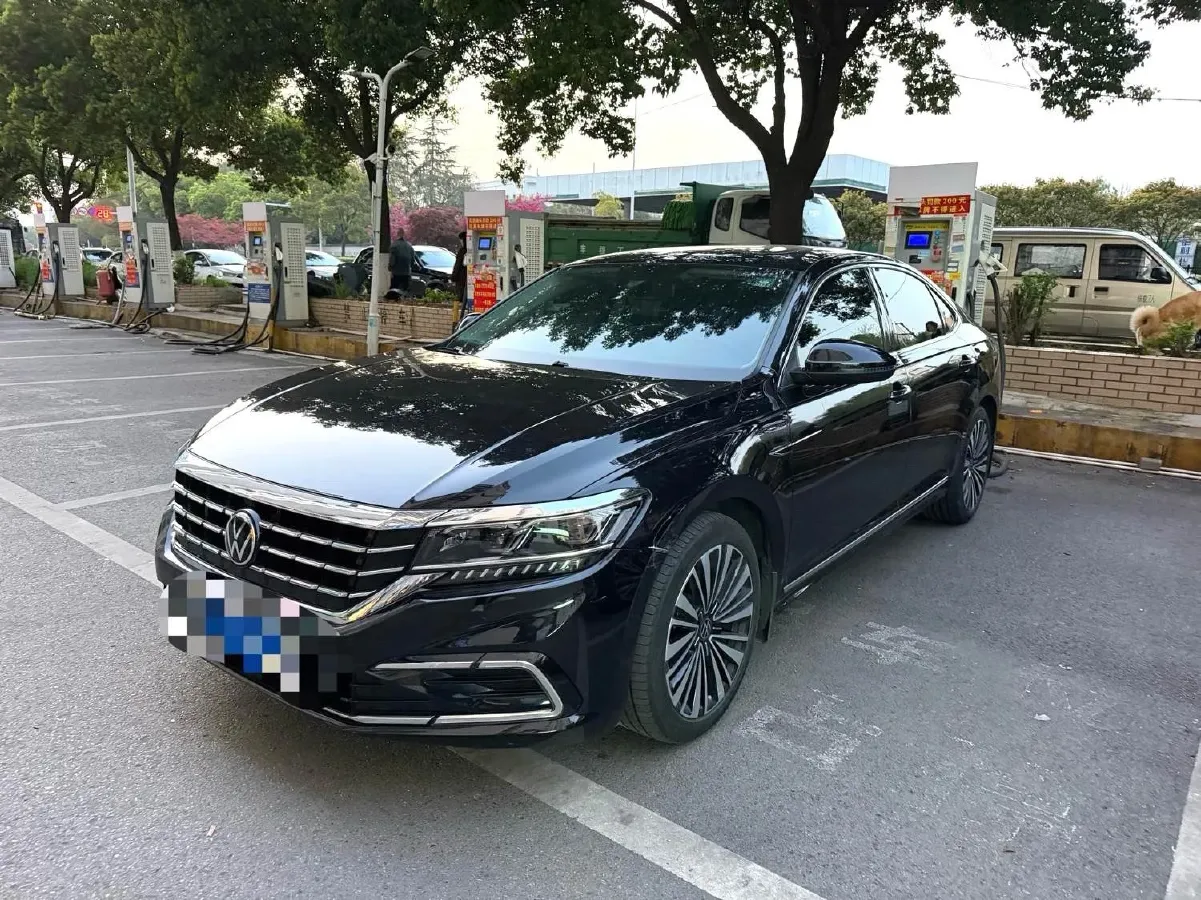 2021 Volkswagen Passat 2.0T 186HP L4 7DCT,autocango,china used car exporter,china ev exporter,chinese used car exporter,chinese used ev exporter